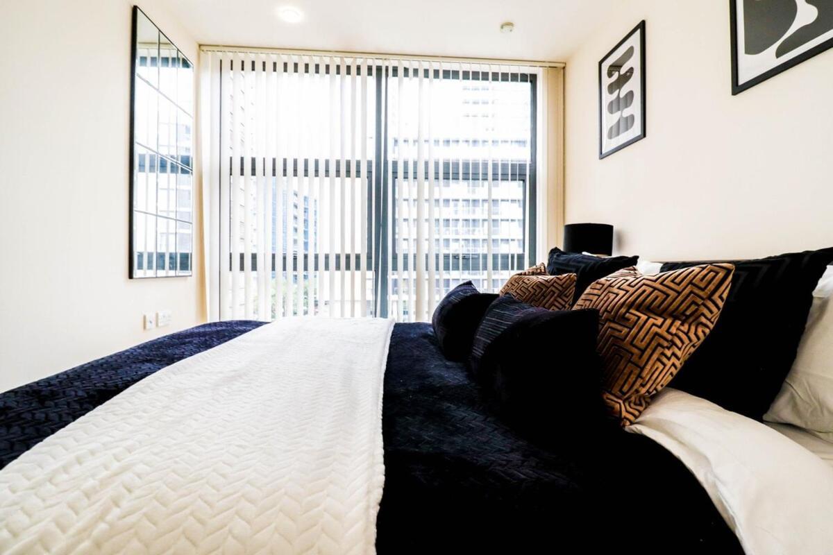 Apartment Stunning Canary Wharf Flat-5 Mins From Tube Station