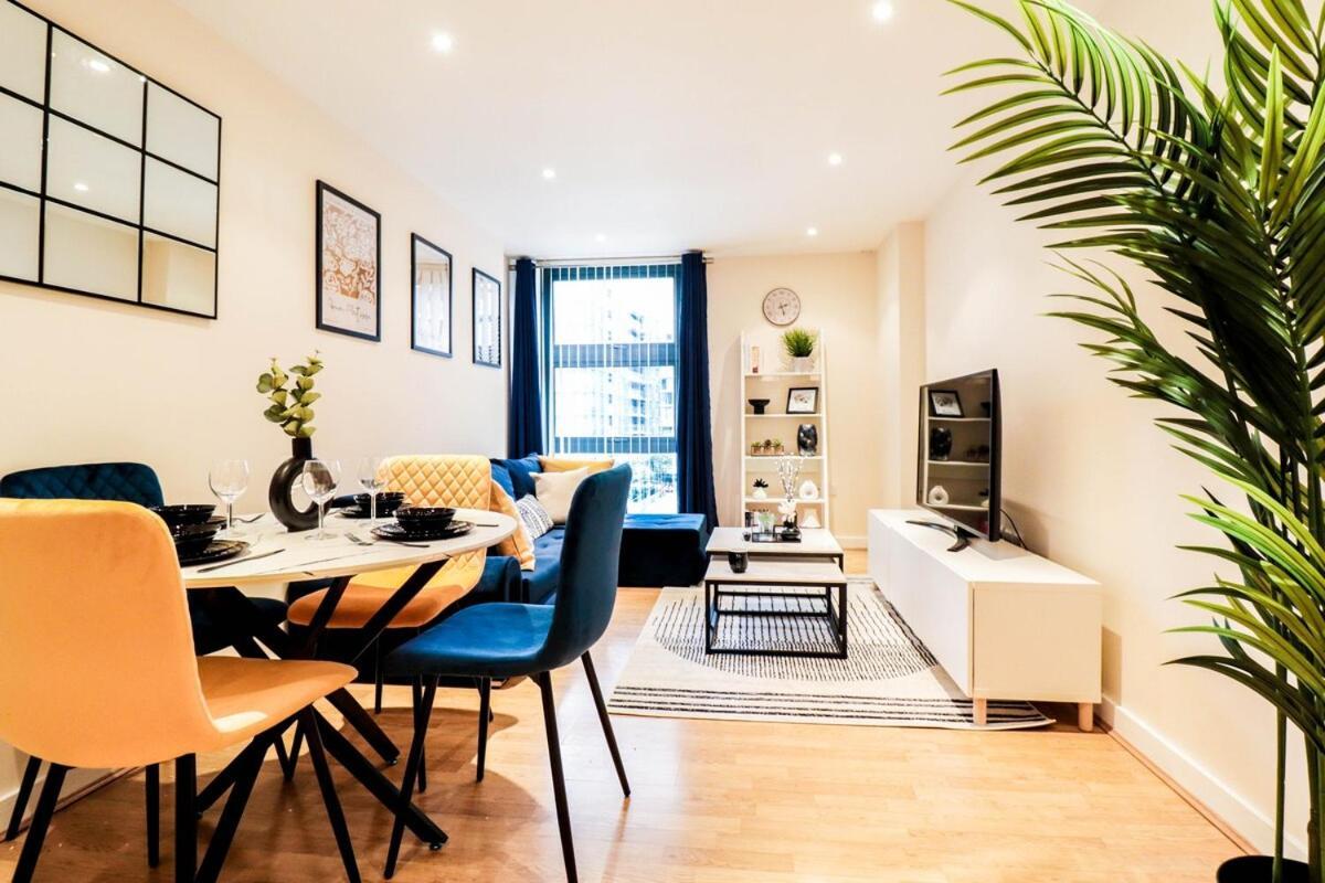 Stunning Canary Wharf Flat-5 Mins From Tube Station Appartement *