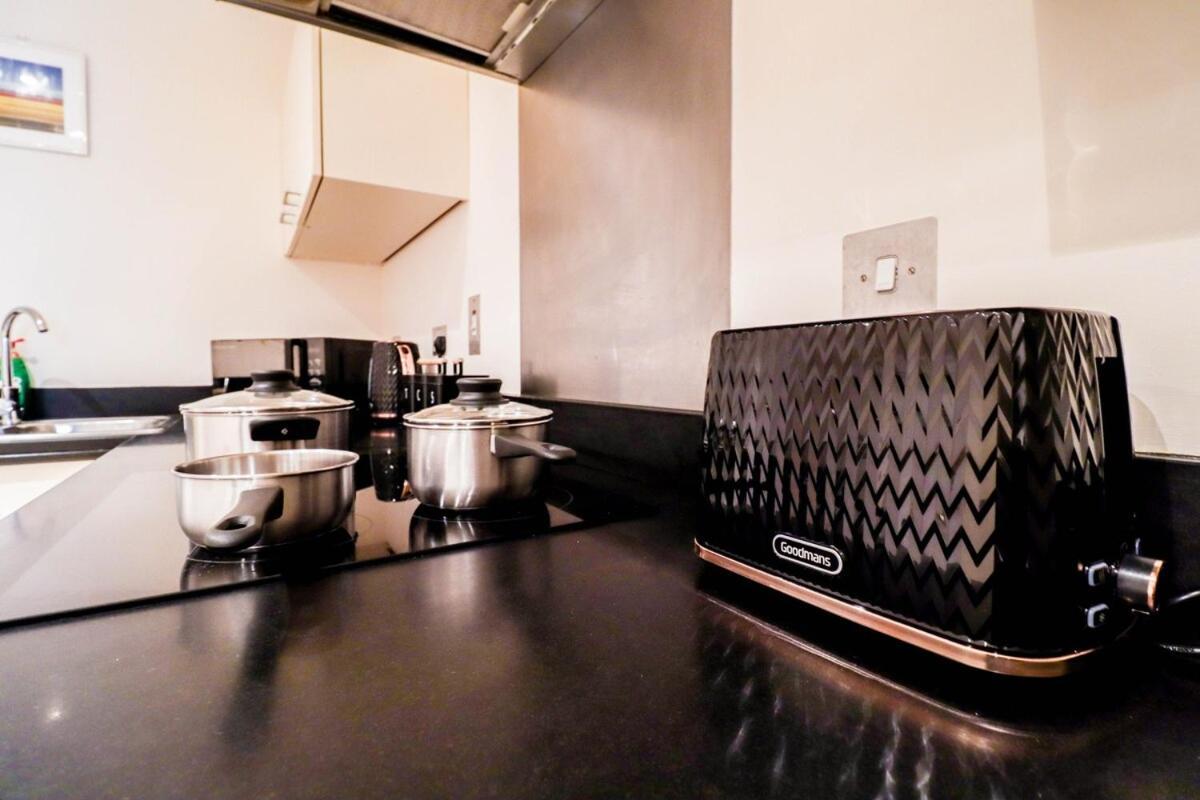 Stunning Canary Wharf Flat-5 Mins From Tube Station Apartment