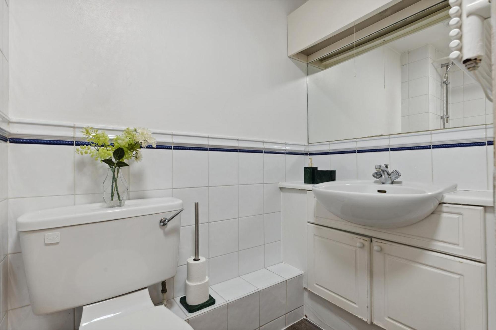 Parea Living - Quaint And Stylish Flat W Sunny Terrace Appartement