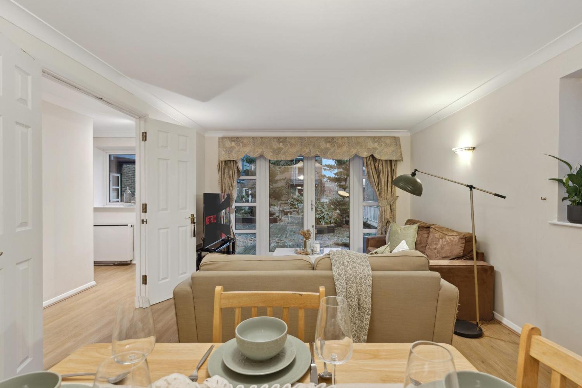 Appartement Parea Living - Quaint And Stylish Flat W Sunny Terrace