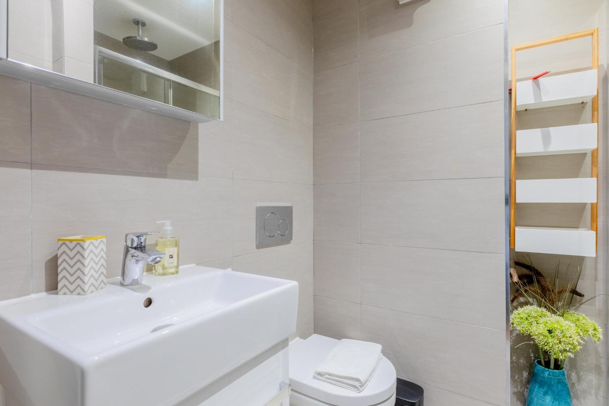 Stylishly Designed 1bd Flat By Regents Park Appartement