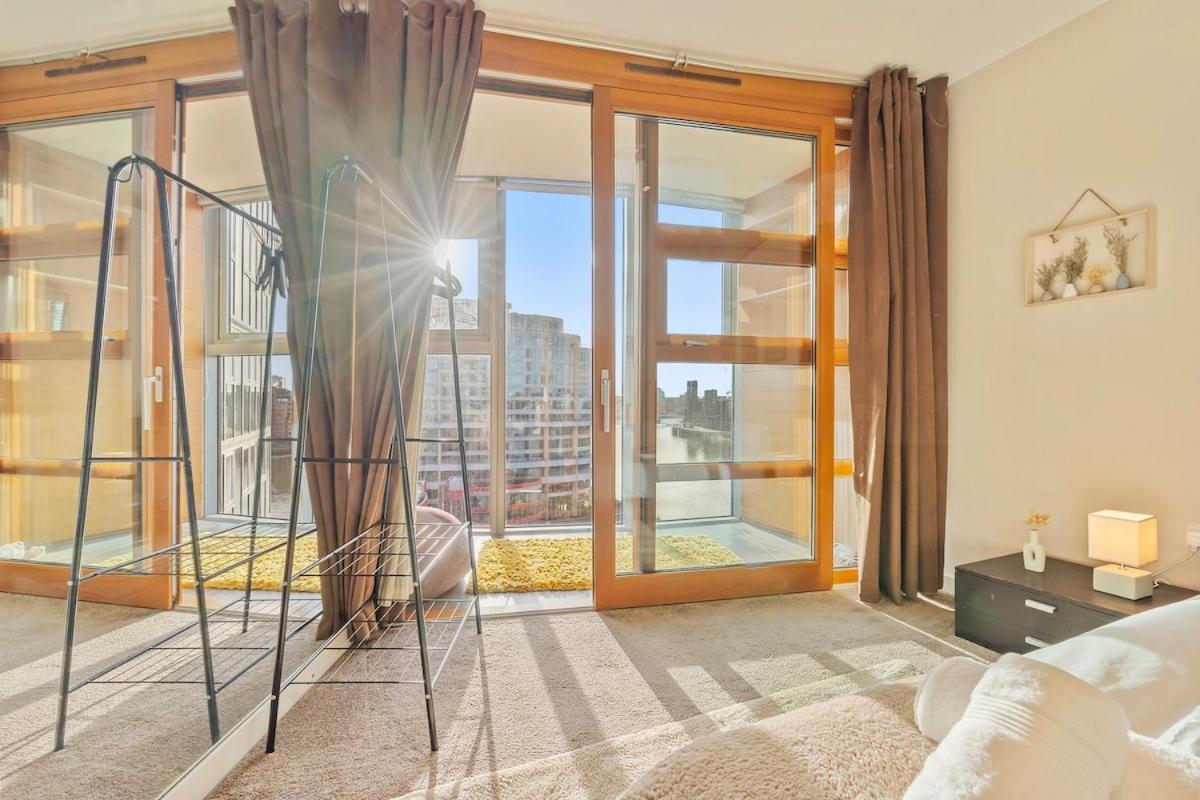 Elegant 1br Battersea Flat With Stunning River Views * London