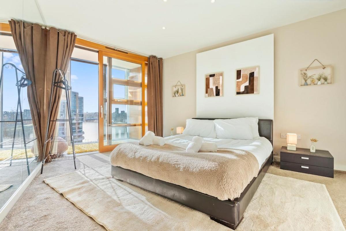 Elegant 1br Battersea Flat With Stunning River Views * London