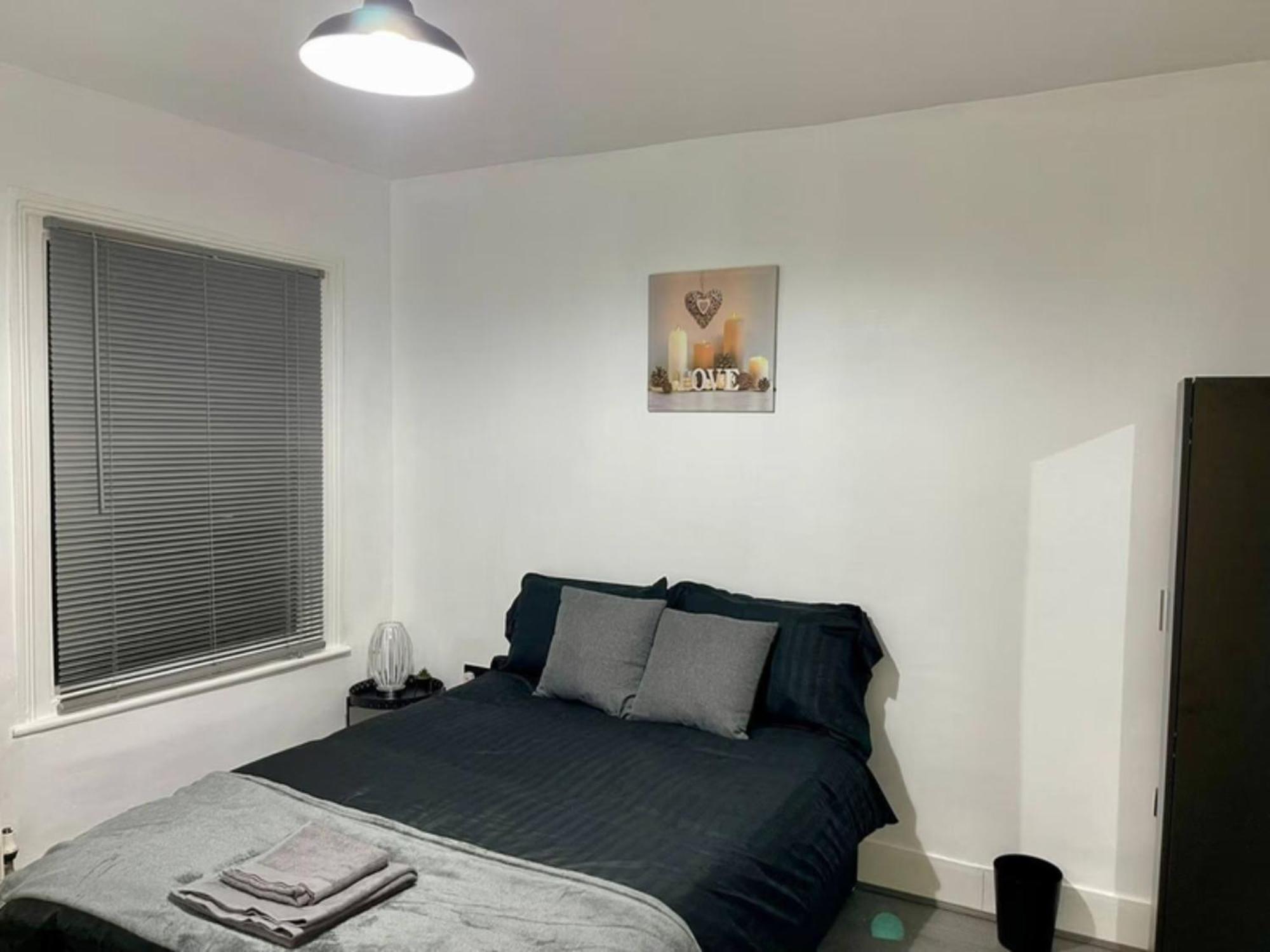 Vakantiehuis Modern 5 Bedroom House - Enfield *