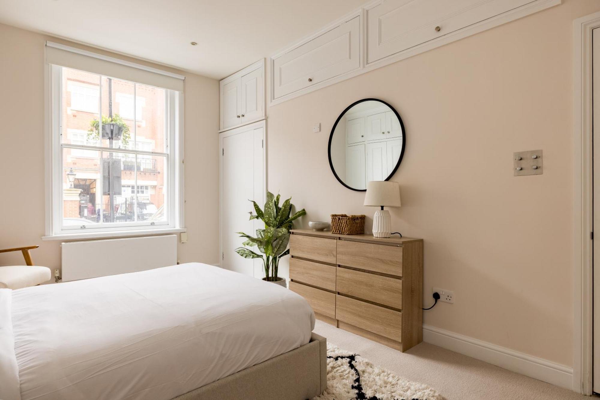 The Chelsea Nest - Stylish 2bdr With Balcony * Londres