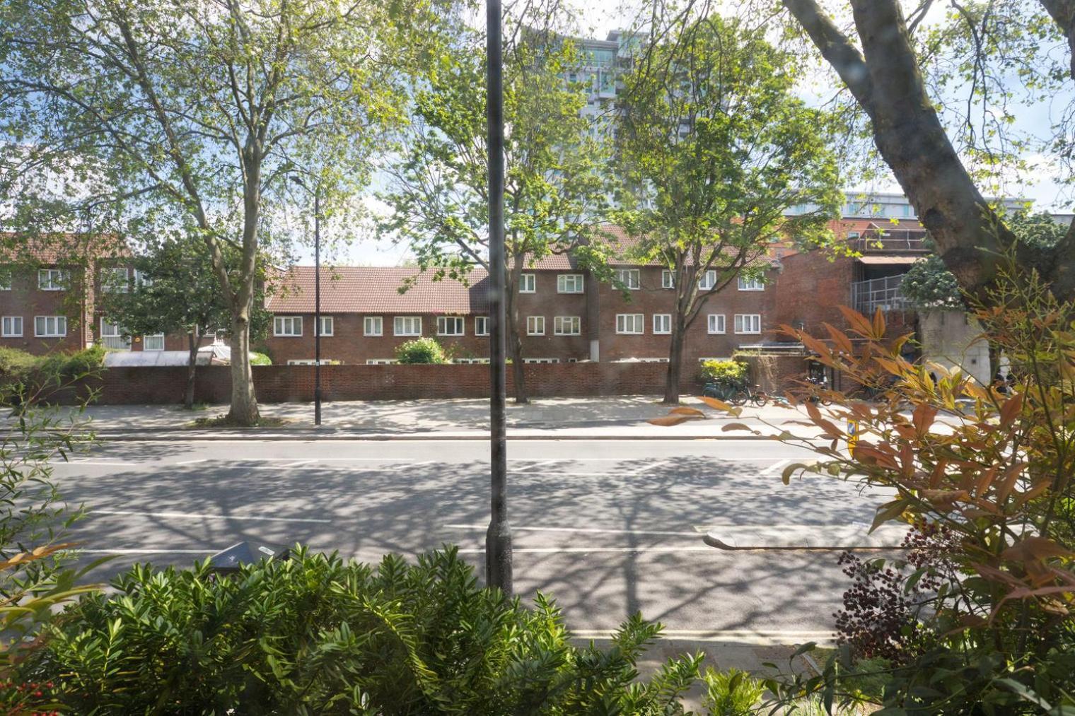 Blueground Stratford Security Gym Nr Station Lon-320 Londres