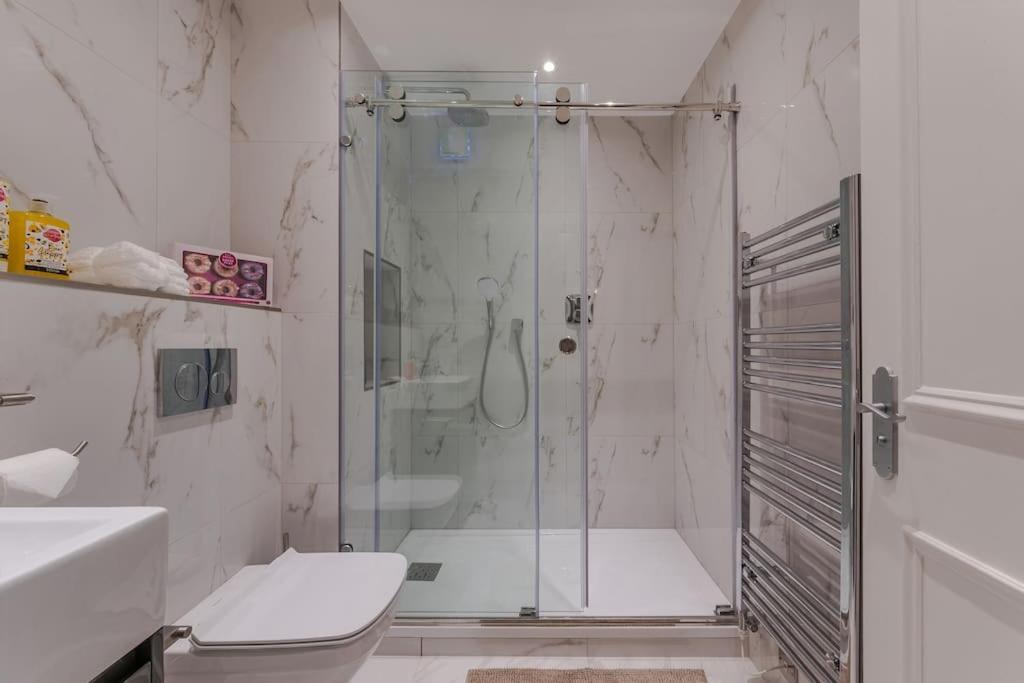 Appartement Elegant 1 Bedroom Lower Ground On Harley Street 1h *
