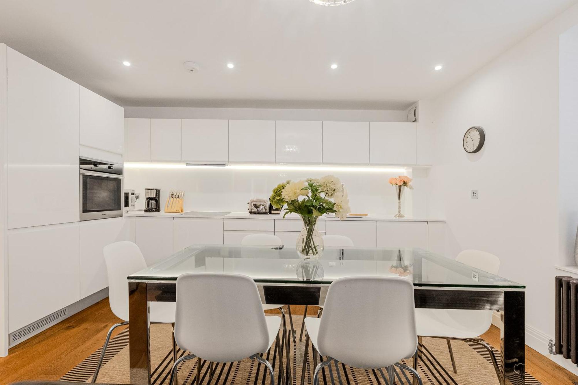 Hidden Gem In Covent Garden Apartment *