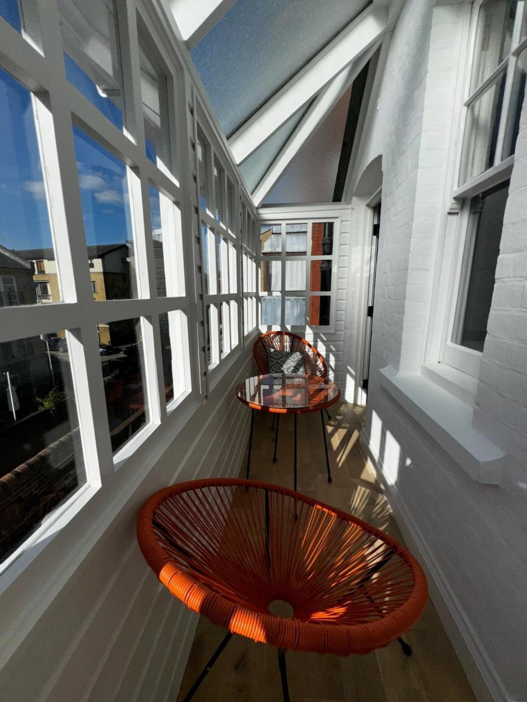 Newly Refurbished W/ River Views Appartement Londres