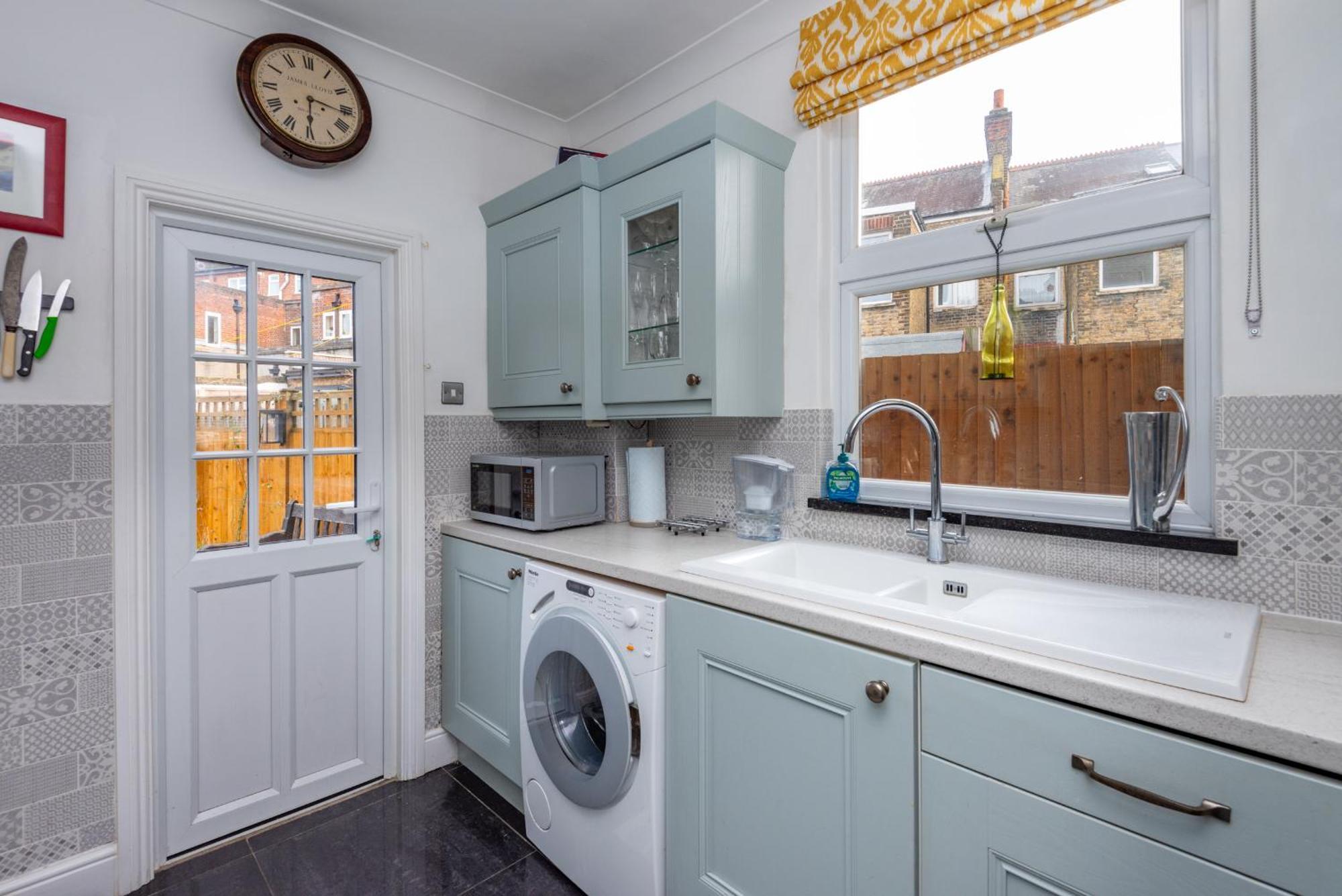 Stylish 2-bed 2-bath With Garden In Tooting * Londres