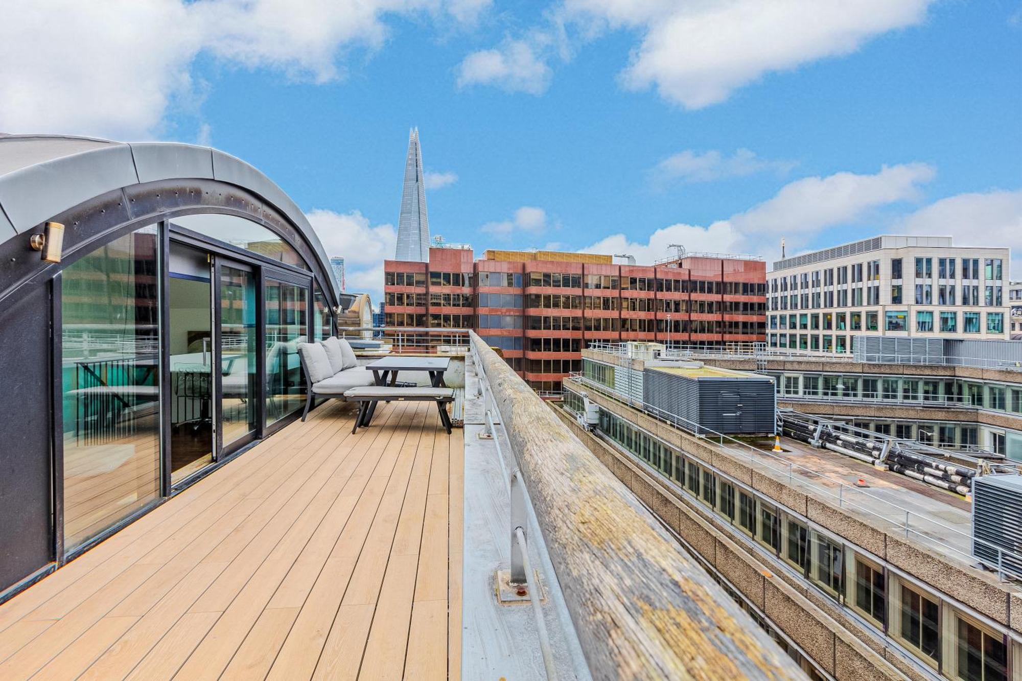Stunning Serviced Apartments, Steps From Monument Station * Londres