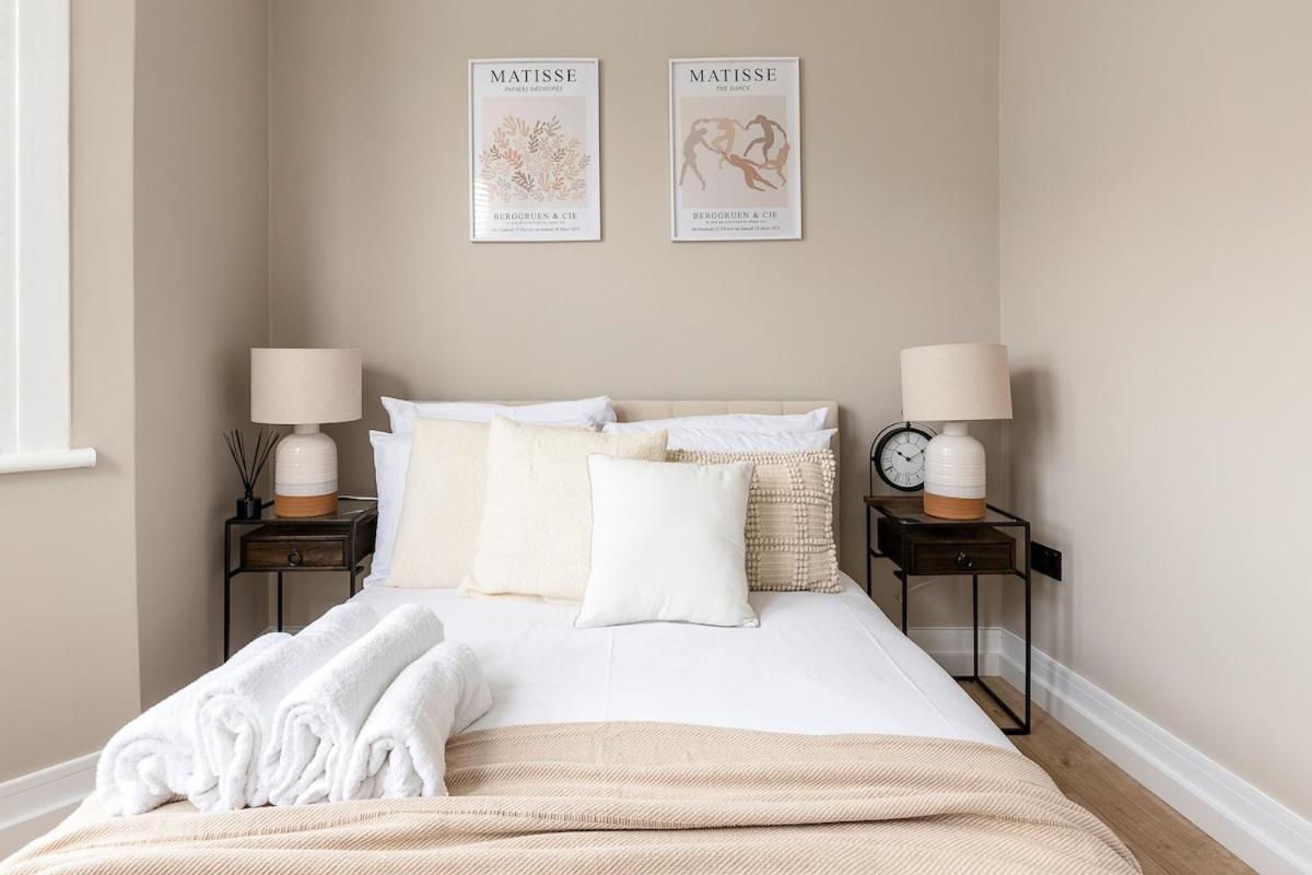 Serenity - Fulham Eve, Sleeps 14 Londres