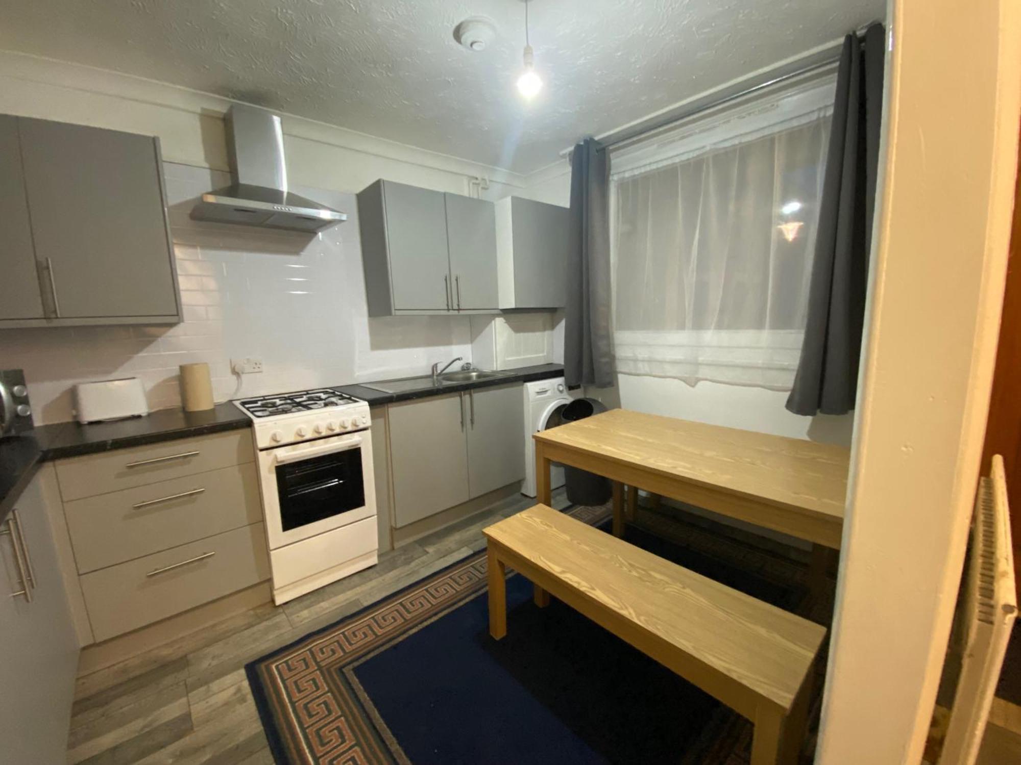 Vakantiehuis Charm - 3 Bedroom House Near Canary Wharf *