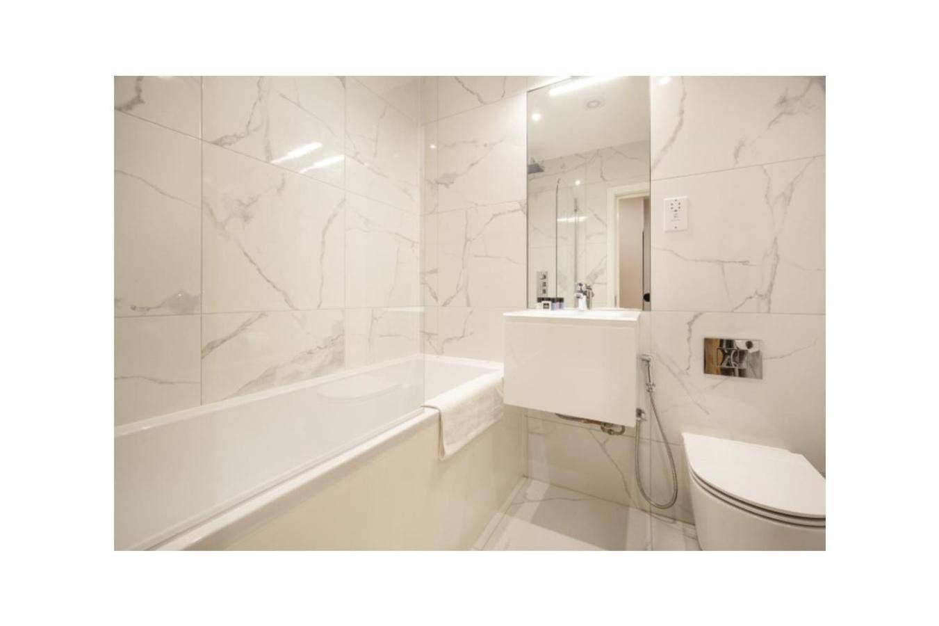 Traveleraddress - Crawford Place *