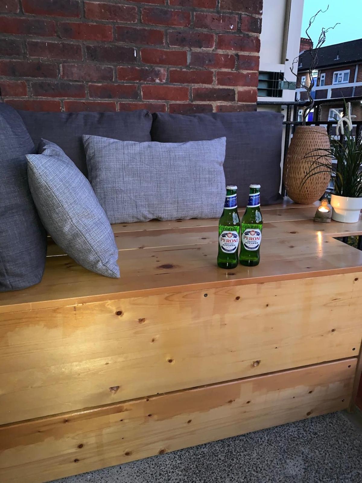 Newly Renovated - 70m2 Modern & Cosy - Balcony Appartement