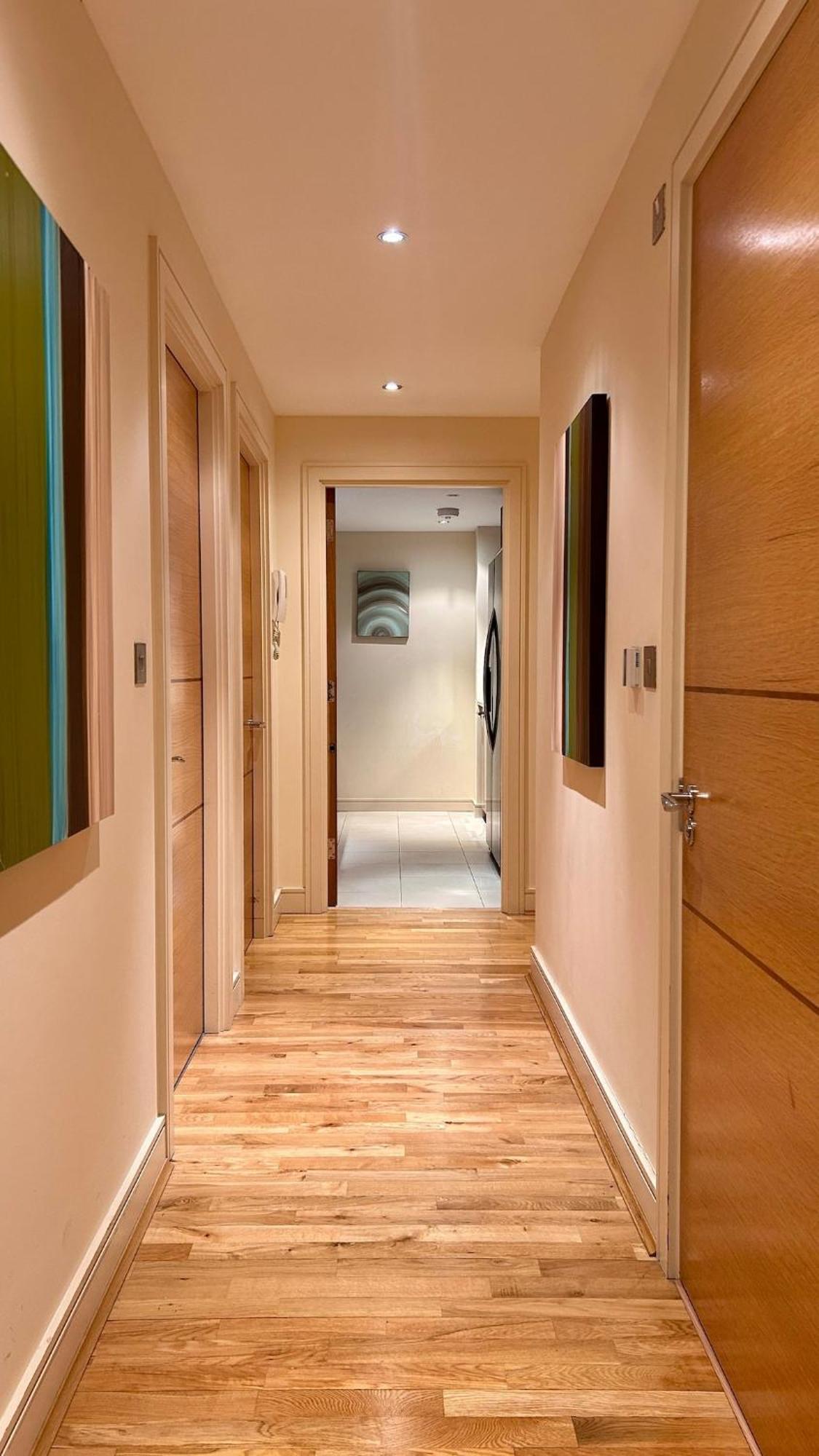 Comfortable & Well-located 2 Bed In Chelsea Appartement *