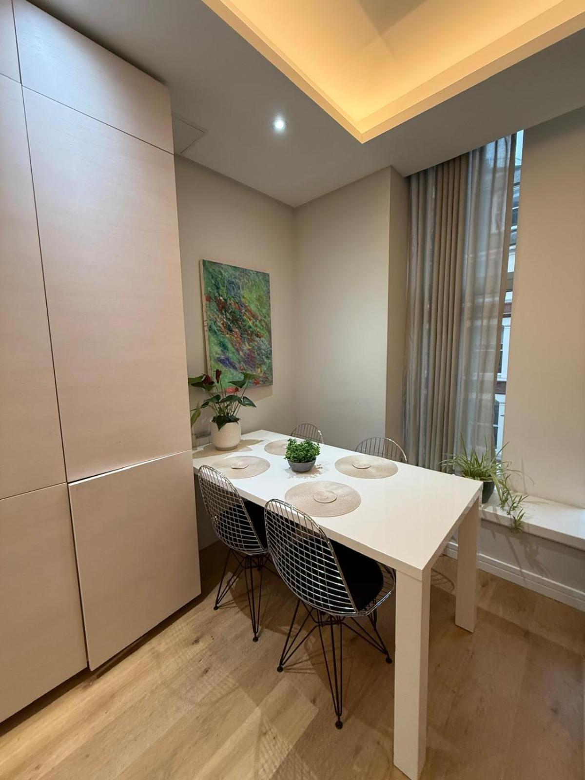 Modern Luxury Entire Covent Garden Apartment Sleeps 5 600Sqft * Londres