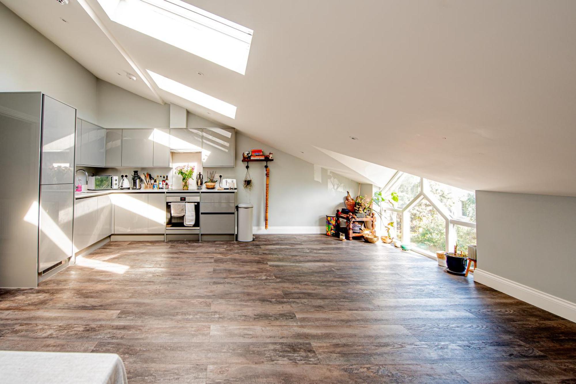 Peaceful 2-bed Flat In Appartement