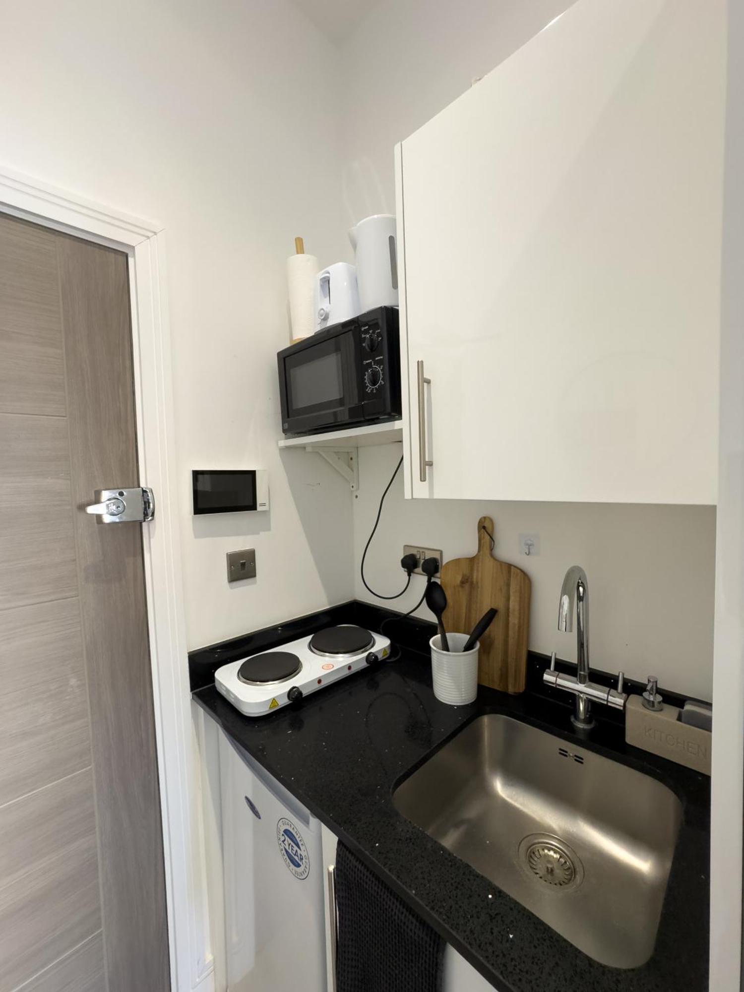 Flat 20 Min From Center Apartment