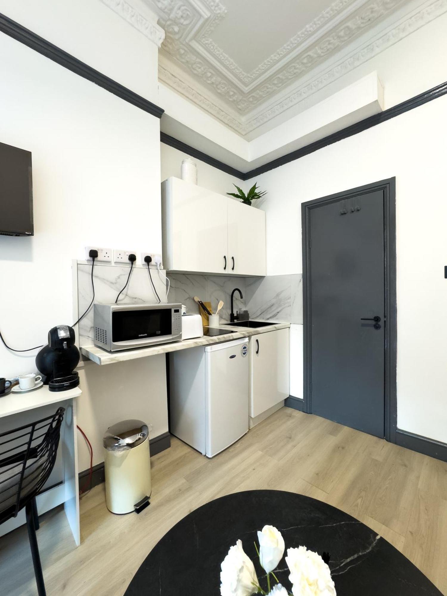 Appartement 3 Min From Station, Flat