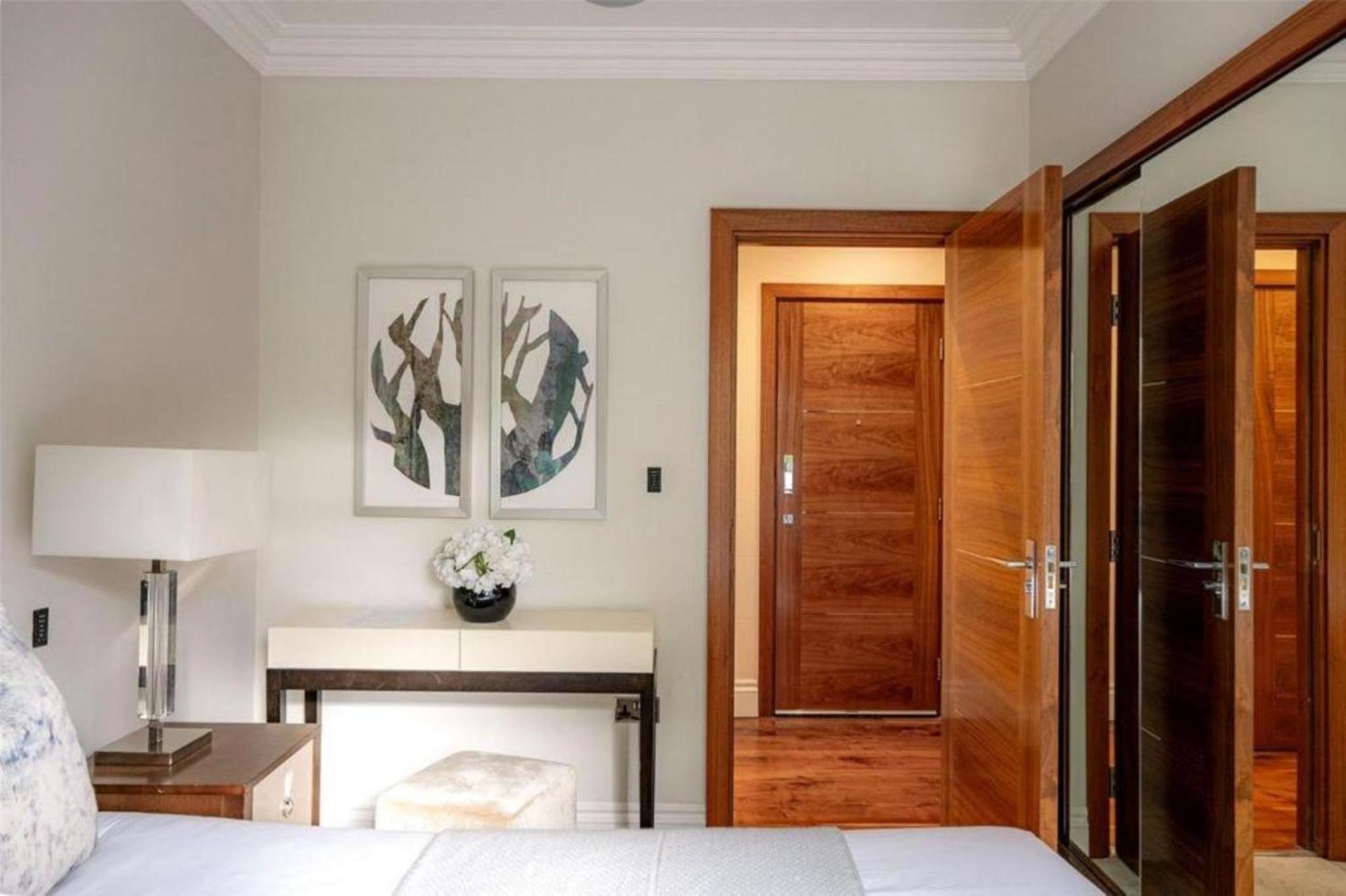 2 Million Pound Mayfair Penthouse * Londen