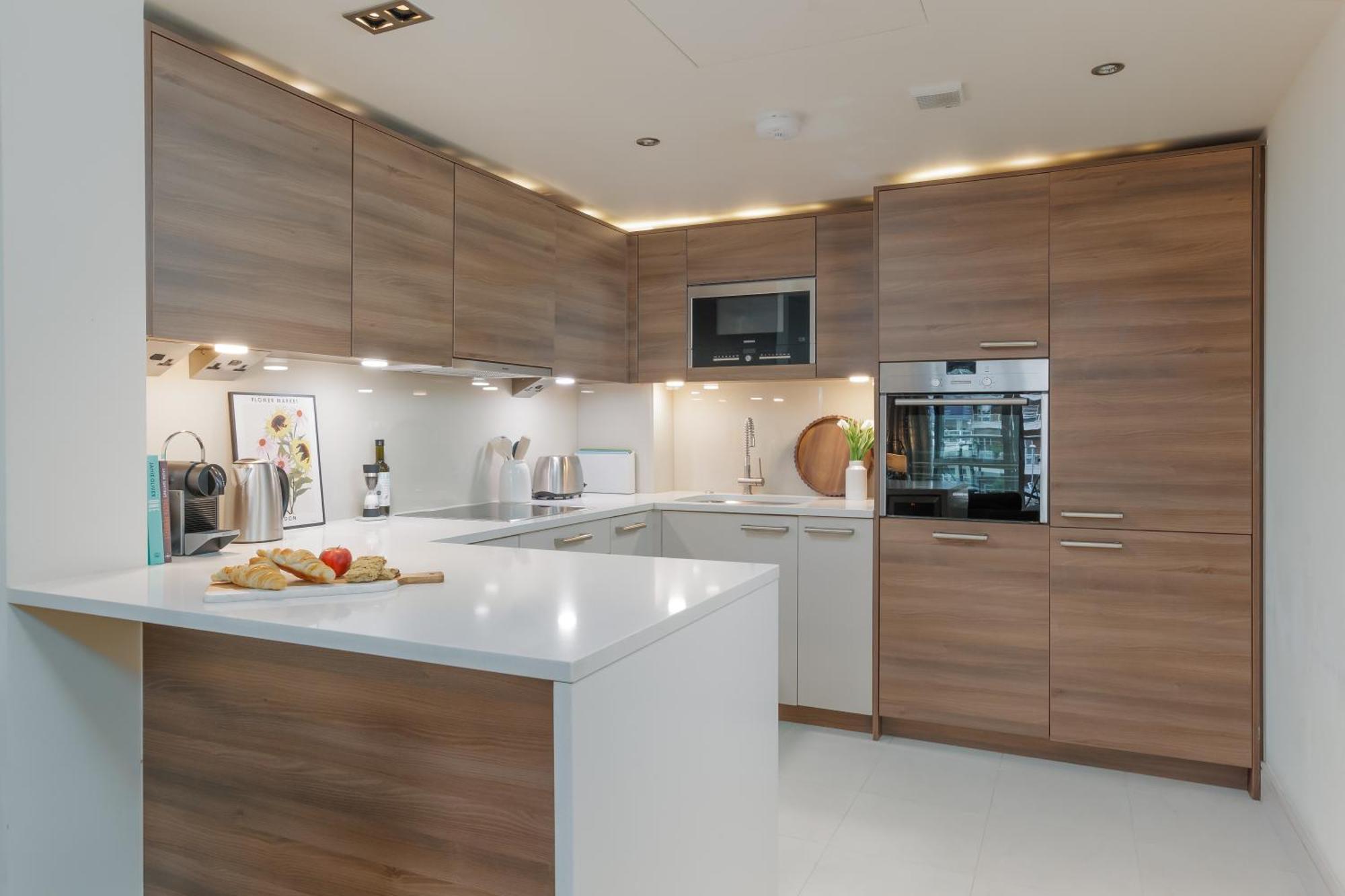 Starhost Residences - Spacious 1-bedroom With Balcony Appartement *