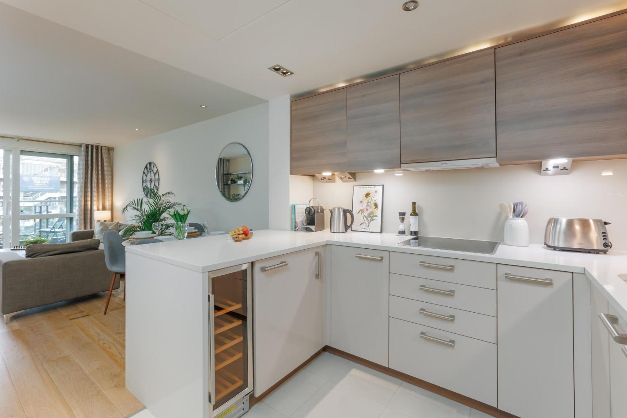Starhost Residences - Spacious 1-bedroom With Balcony