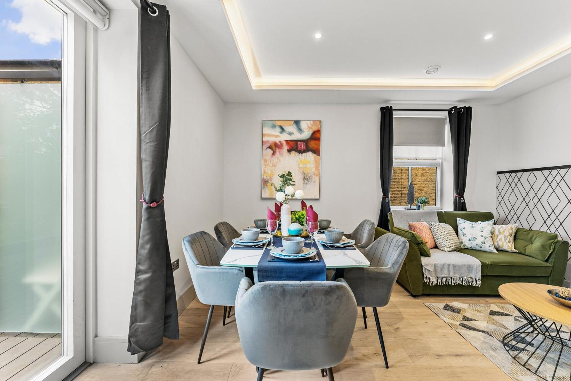 Stunning 2 Bed Flat In - Sleeps 8 -balcony Londres