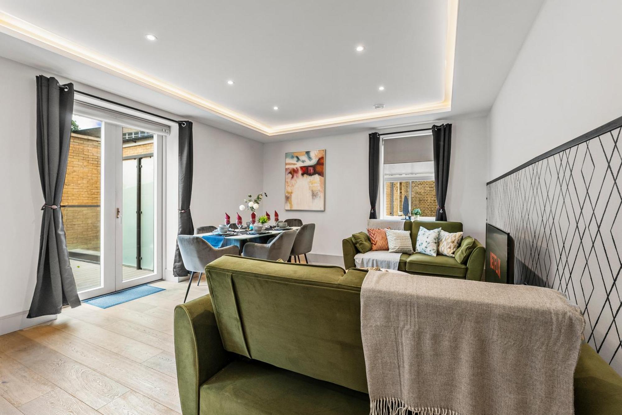 Stunning 2 Bed Flat In - Sleeps 8 -balcony * Londres