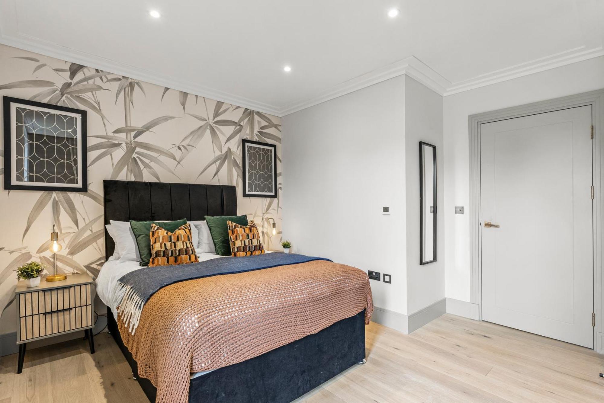 Stunning 2 Bed Flat In - Sleeps 8 -balcony Londres
