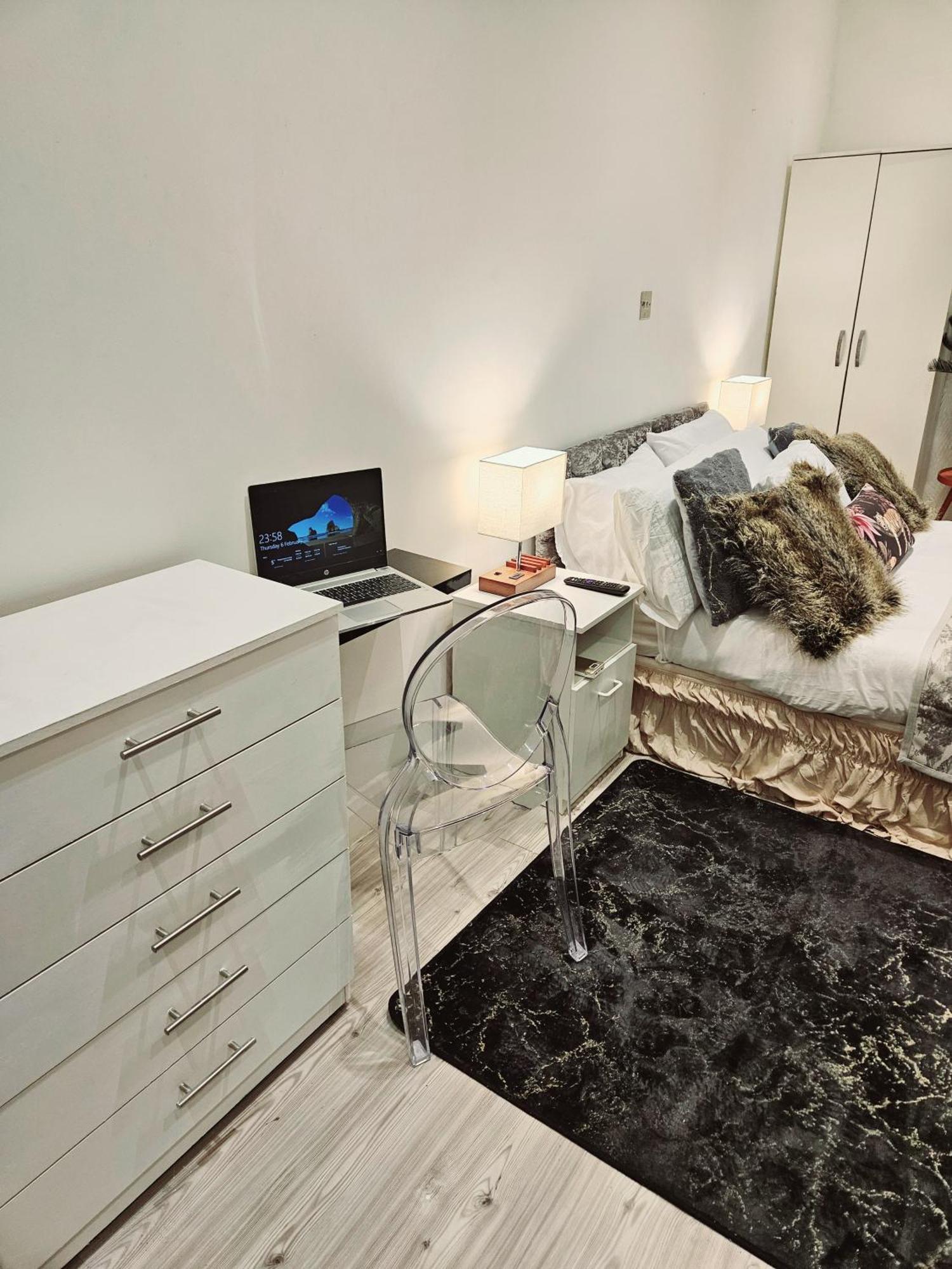Apartment Monroe - Entire In - Prime Location