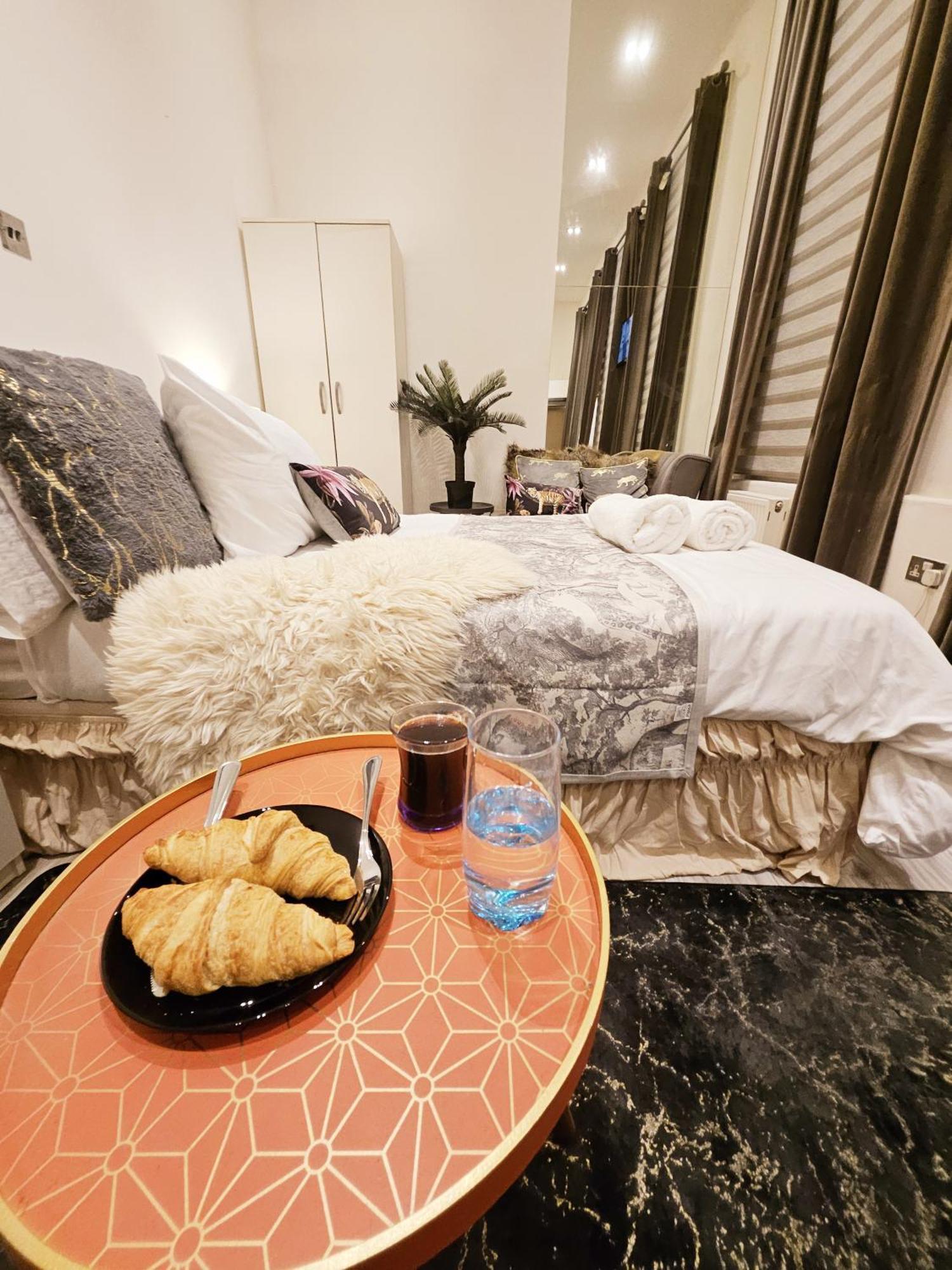 Apartment Monroe - Entire In - Prime Location