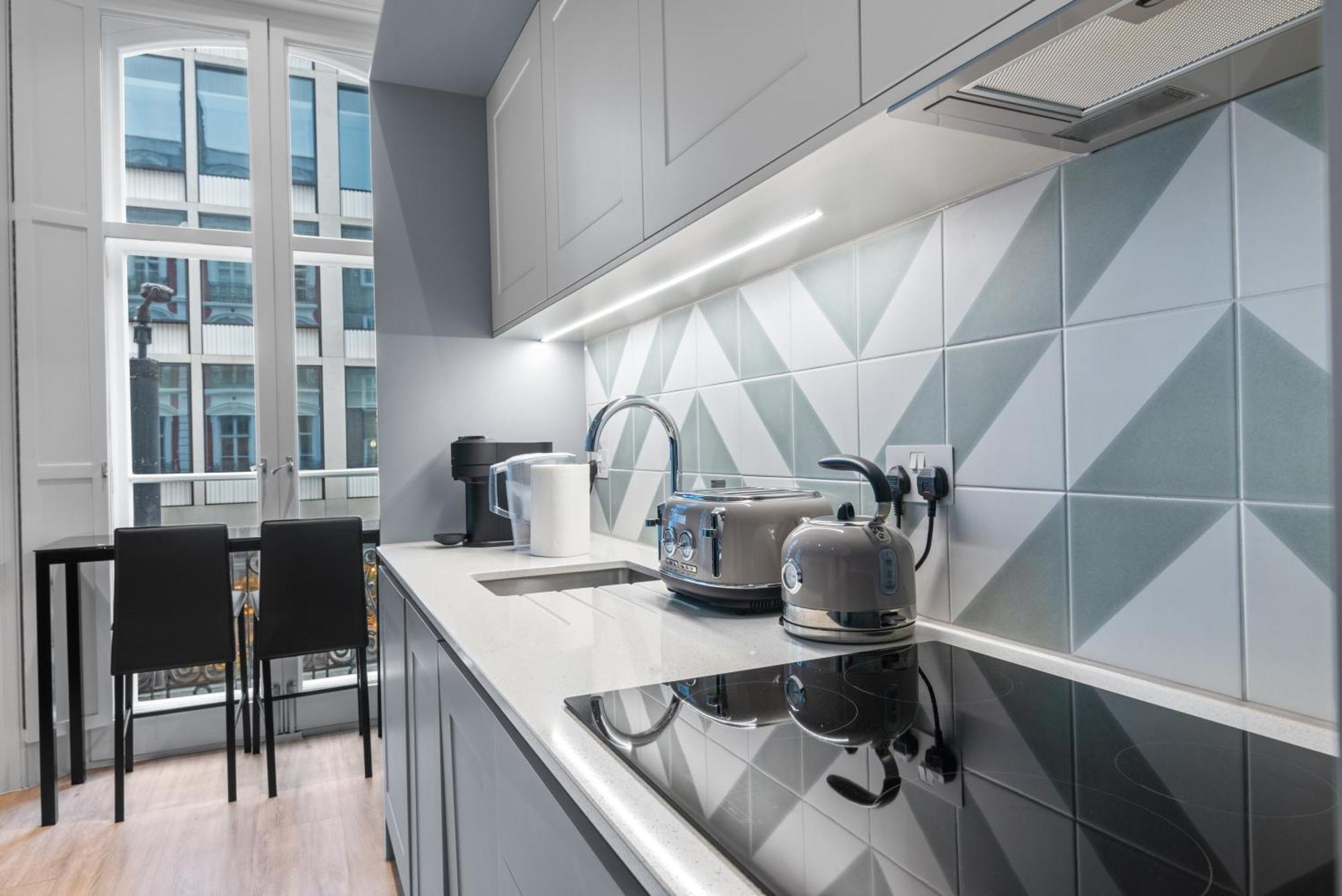 Londwell, Luxury Hyde Park & Paddington Loft *
