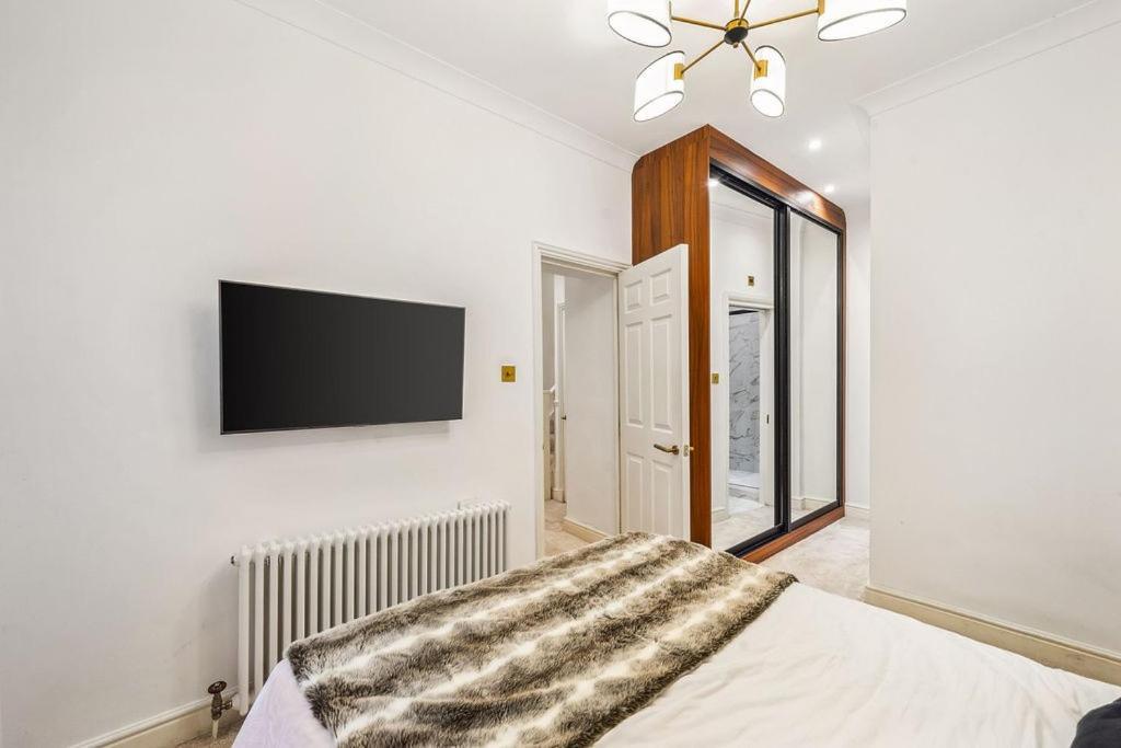 Luxury 2-bed Steps From Oxford Street Apartamento