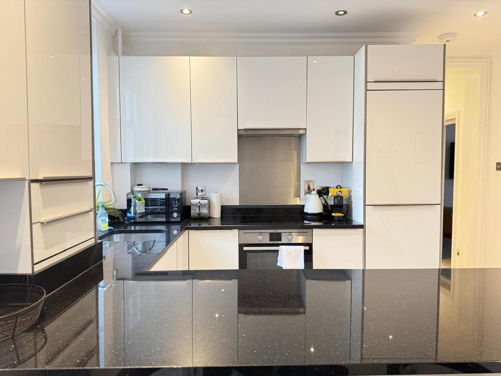 Appartement 2 Bed In Oxford Street Londen