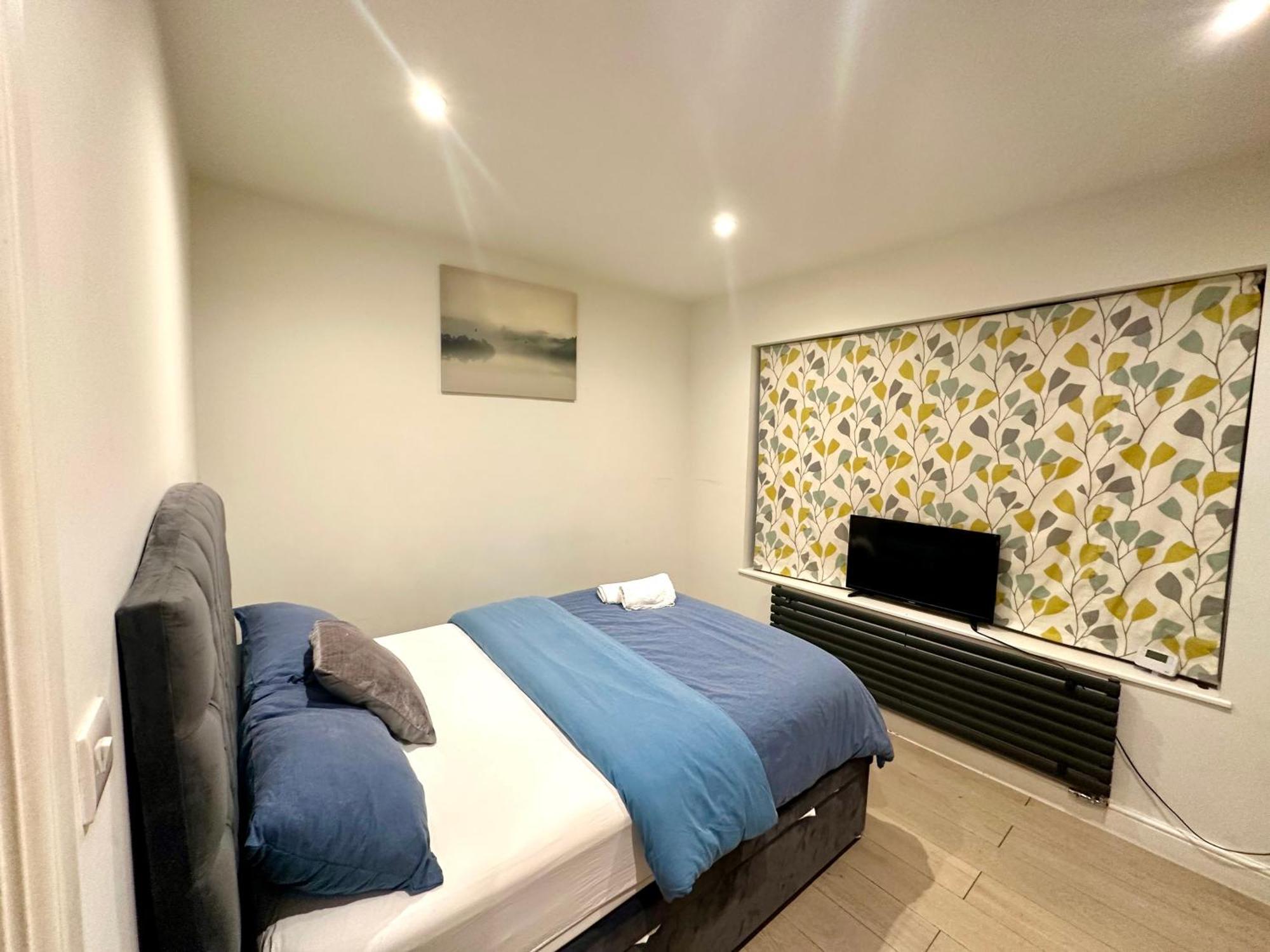 1 Bed Within * Londres