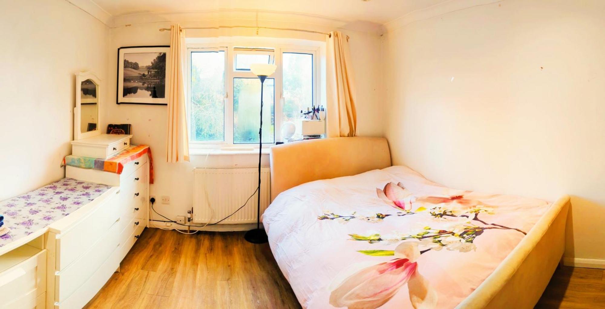 Double Bedrooms, Close To Tube Stations * Londres