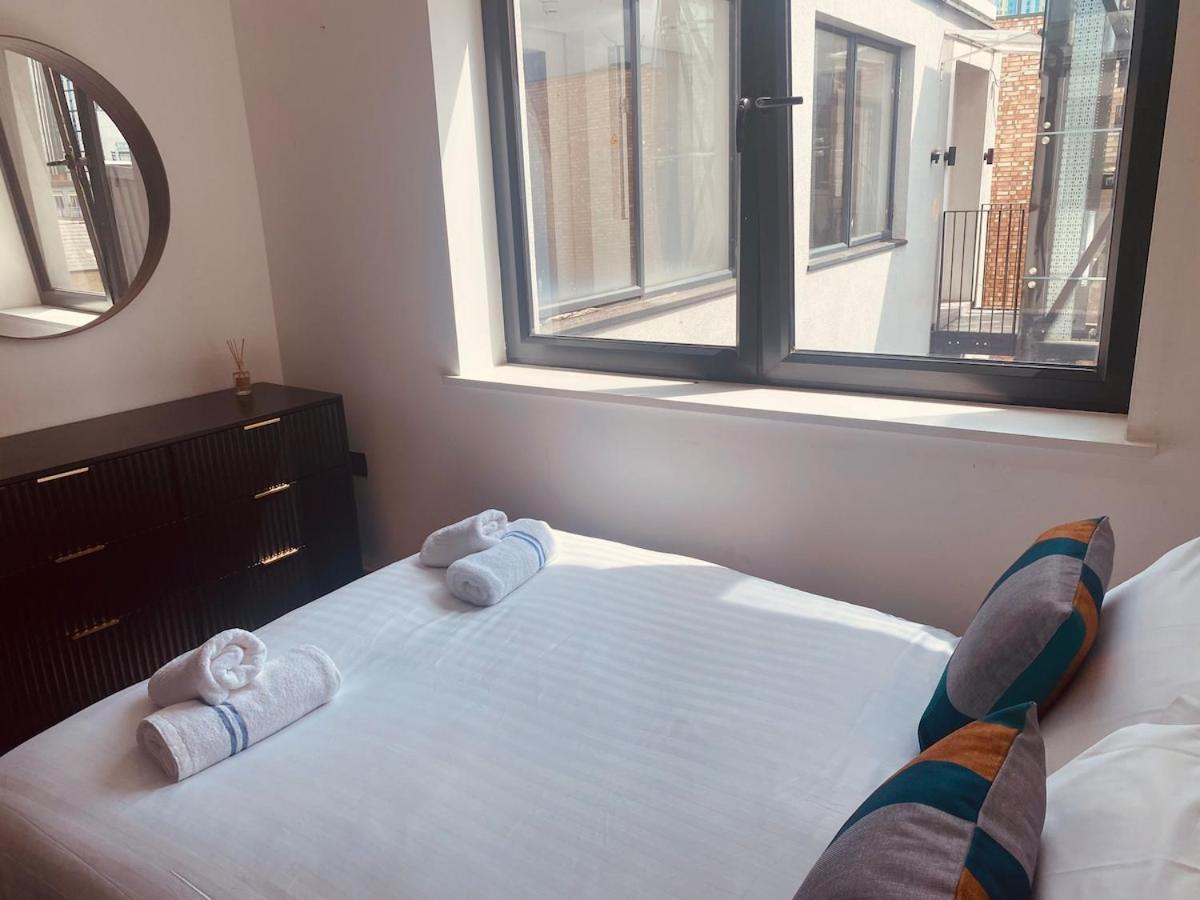 Trendy Shoreditch 3 Bed 2 Bath Penthouse With Terrace & Park View Appartement