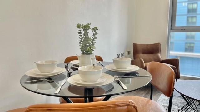 10 Mins From Abba Arena With Free Parking Londres
