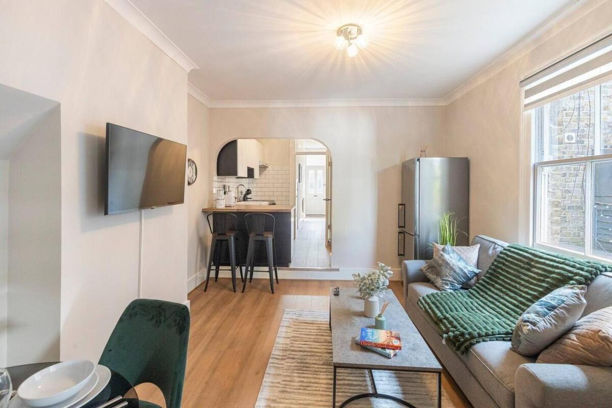Stunning Modern In Apartamento *