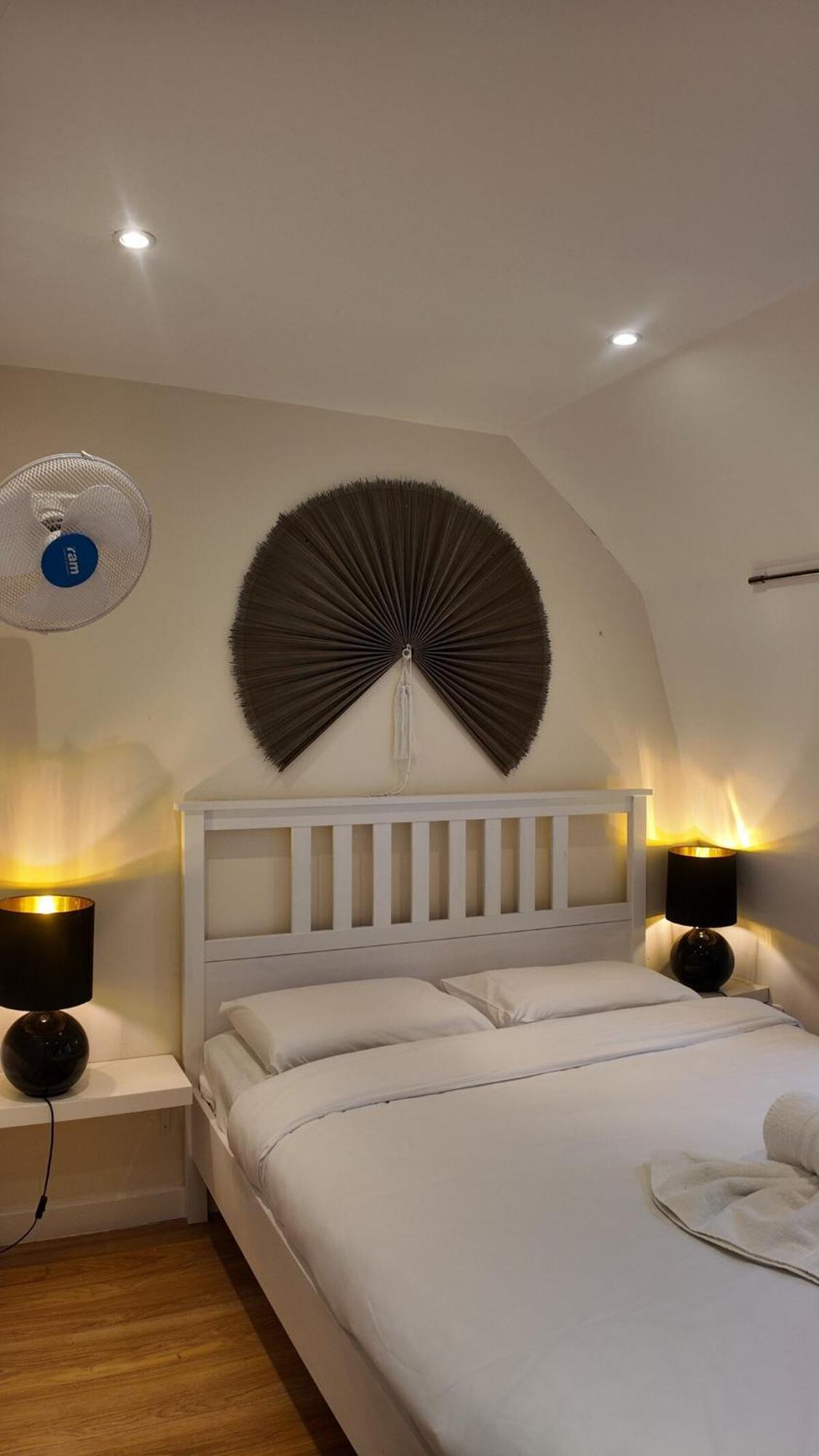 Appartement 3 Bhk Haymarket Leicester Square Soho Hy04 *