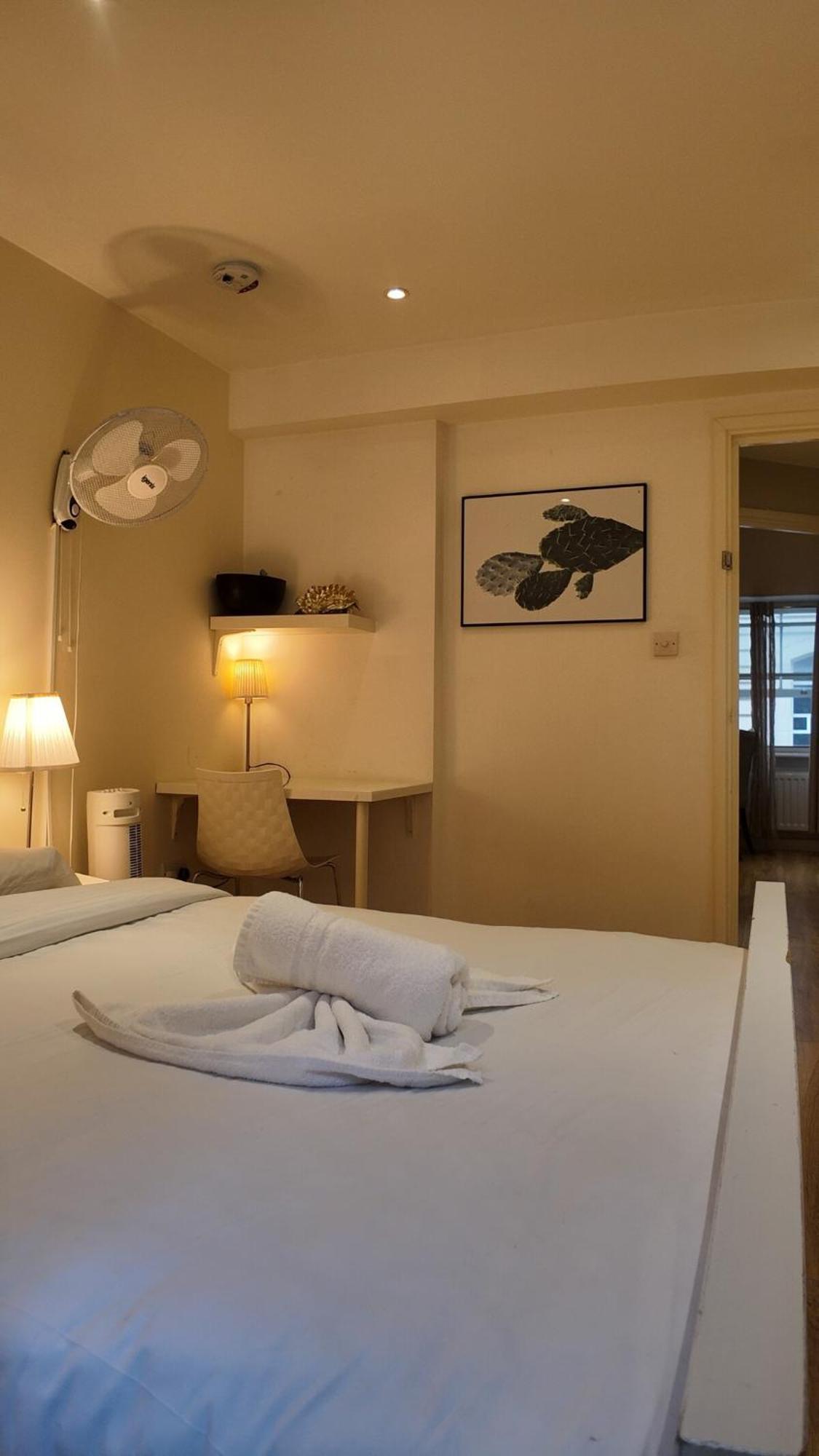 Appartement 3 Bhk Haymarket Leicester Square Soho Hy04