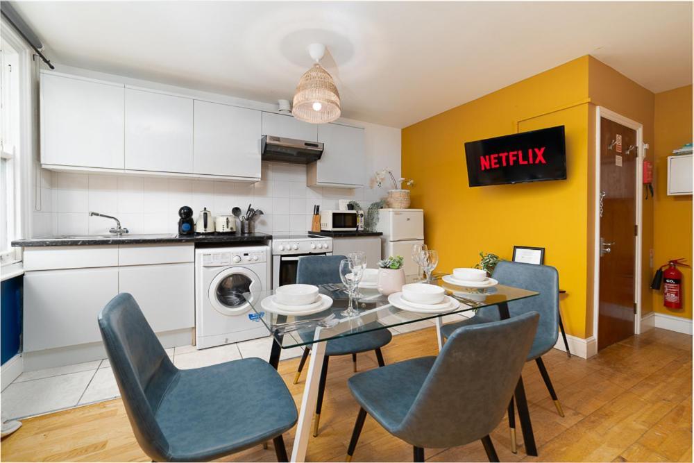 Modern & Cozy Just Steps From Hyde Park * Londres