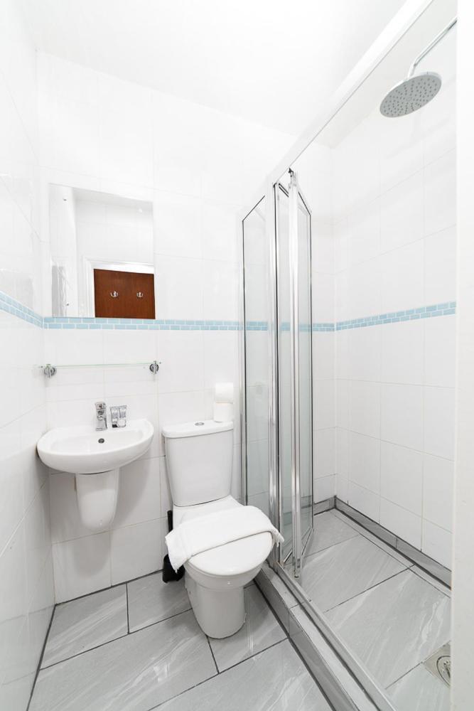 Modern & Cozy Just Steps From Hyde Park Appartement *