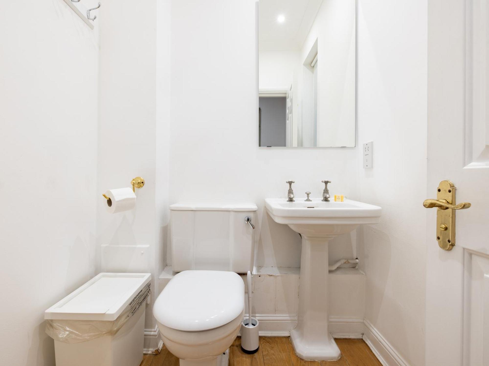 Сasa de vacaciones Pass The Keys Stylish 3 Bedroom House In A Quiet Mews By Tube *