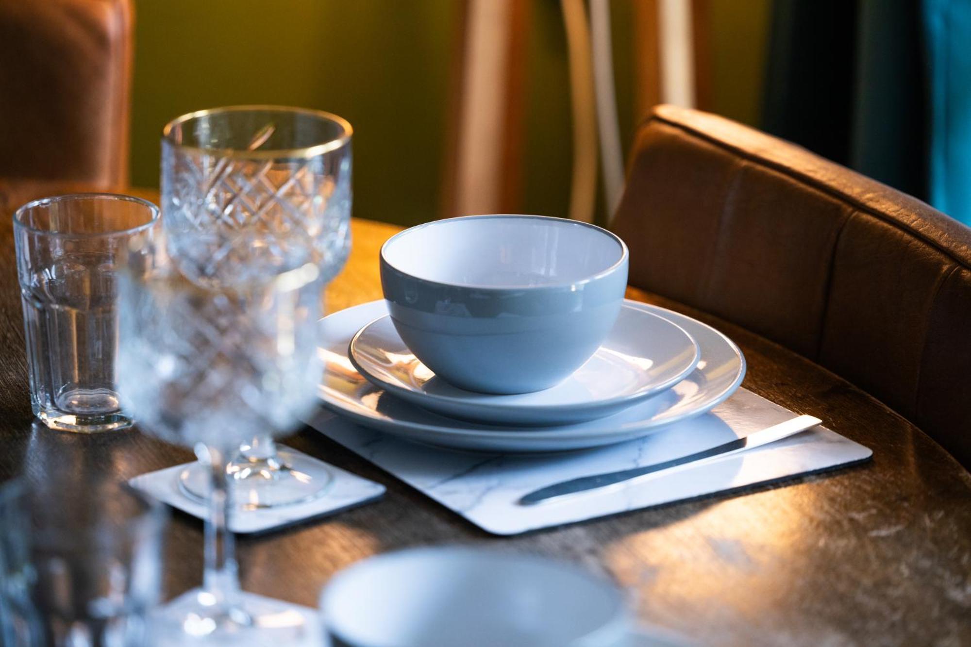 Apartamento 20 Percent Off -Promo Genius Offers-Citycenter Londonbridge Apartment With Parking-Wifi-Sleeps7-4Beds-Netflix-Family! *