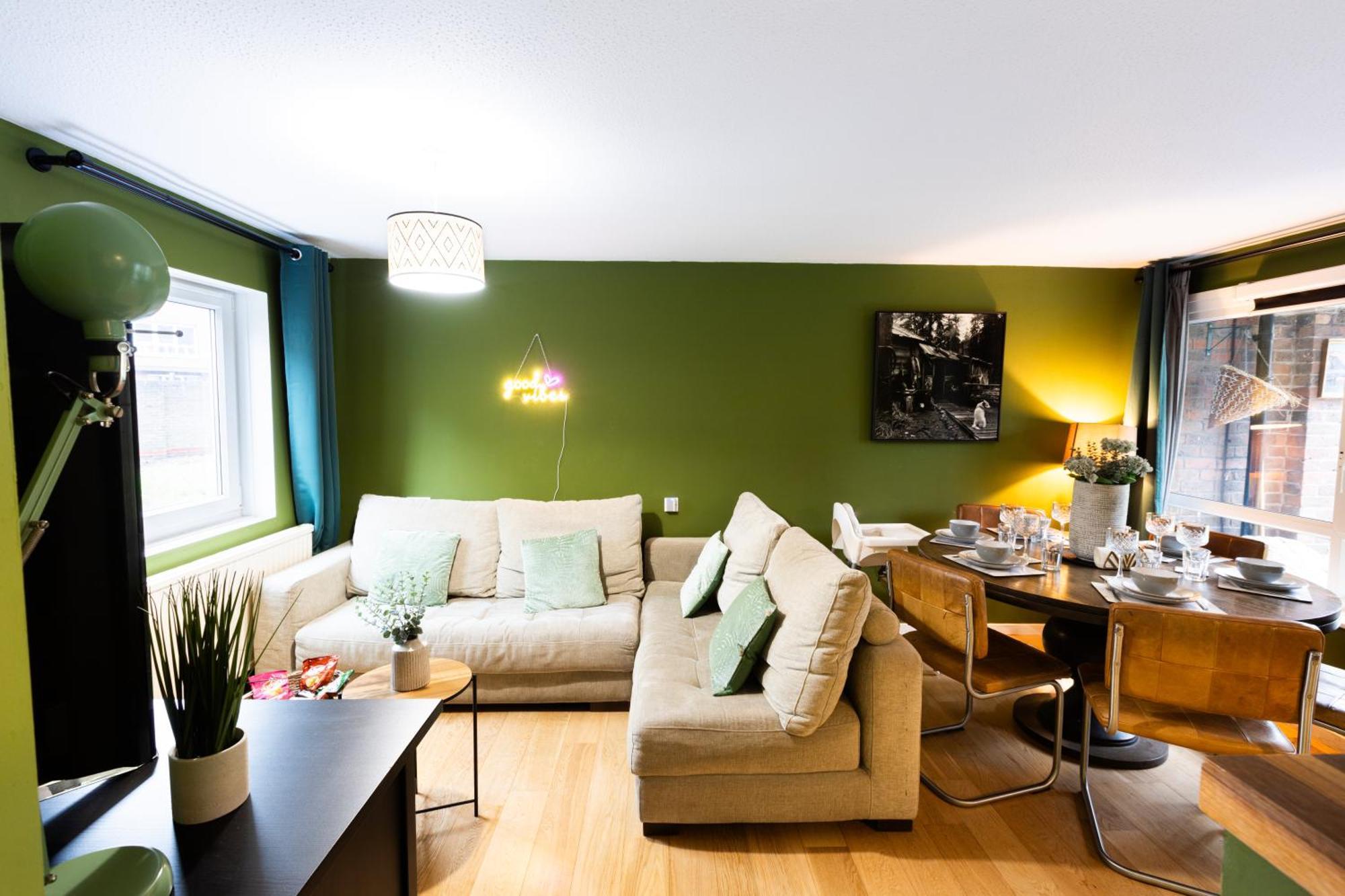20 Percent Off -Promo Genius Offers-Citycenter Londonbridge Apartment With Parking-Wifi-Sleeps7-4Beds-Netflix-Family! Apartment *