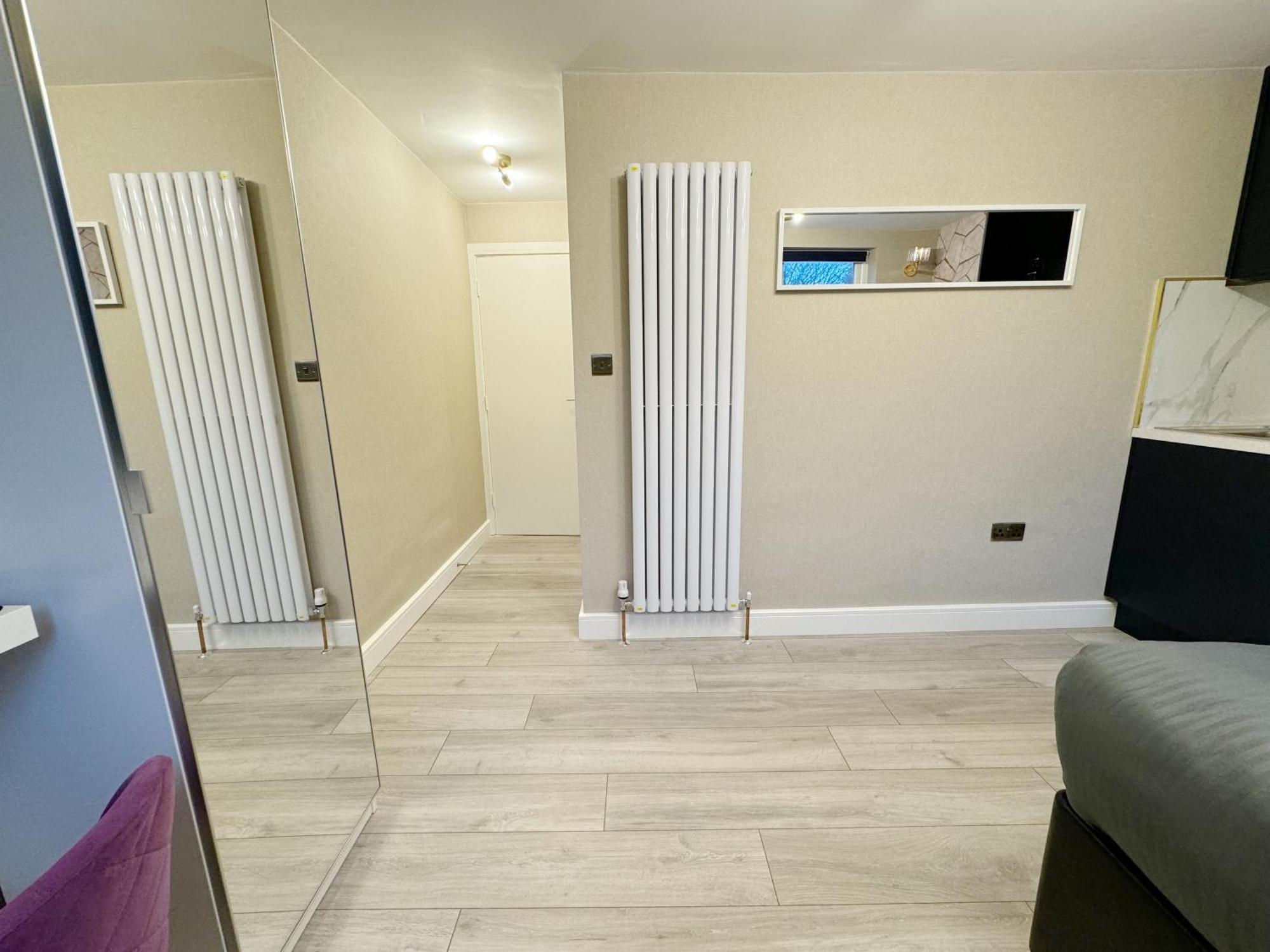Stylish Minutes Away From Wembley Appartement *