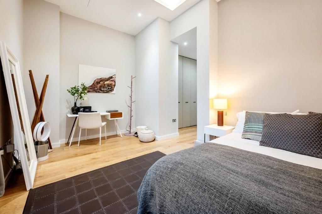 Hébergement de vacances Three Bedroom, Leicester Square Duplex Londres